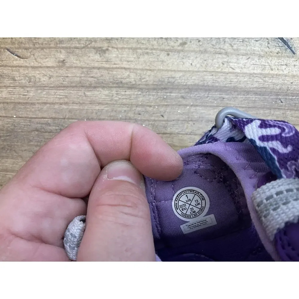 KEEN Seacamp II CNX Sandals Girls Youth Size 1 Purple Camo Water Shoes